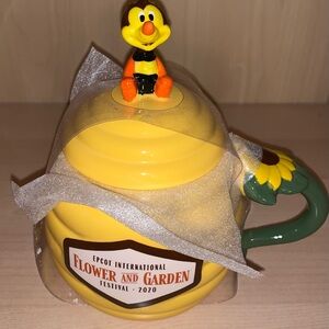 Epcot Flower and Garden Festival 2020 cute as can bee Mug